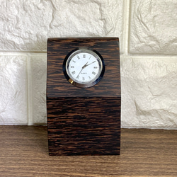 風変わりな木ビンロウジュの置き時計 12枚目の画像