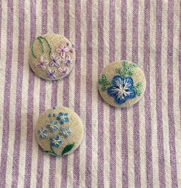 刺繍ピンブローチ　3個セット　春の花 1枚目の画像