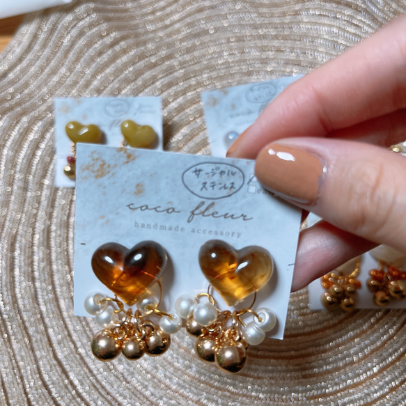 べっ甲カラーのハートジャラジャラジャラピアス ピアス（スタッド・一 