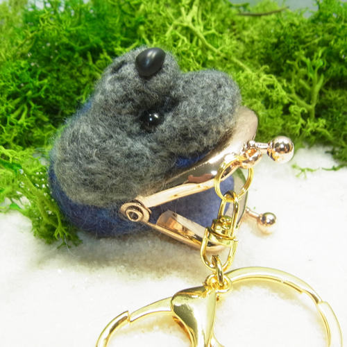 キーホルダー バックチャーム ミニ がま口 羊毛フェルト ビーグル犬 