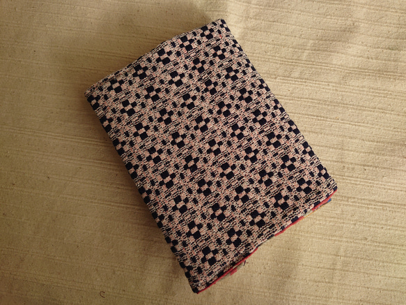 オーバーショット手織りのブックカバー 1枚目の画像