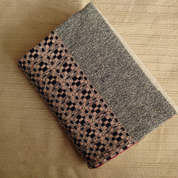 オーバーショット手織りのブックカバー 2枚目の画像