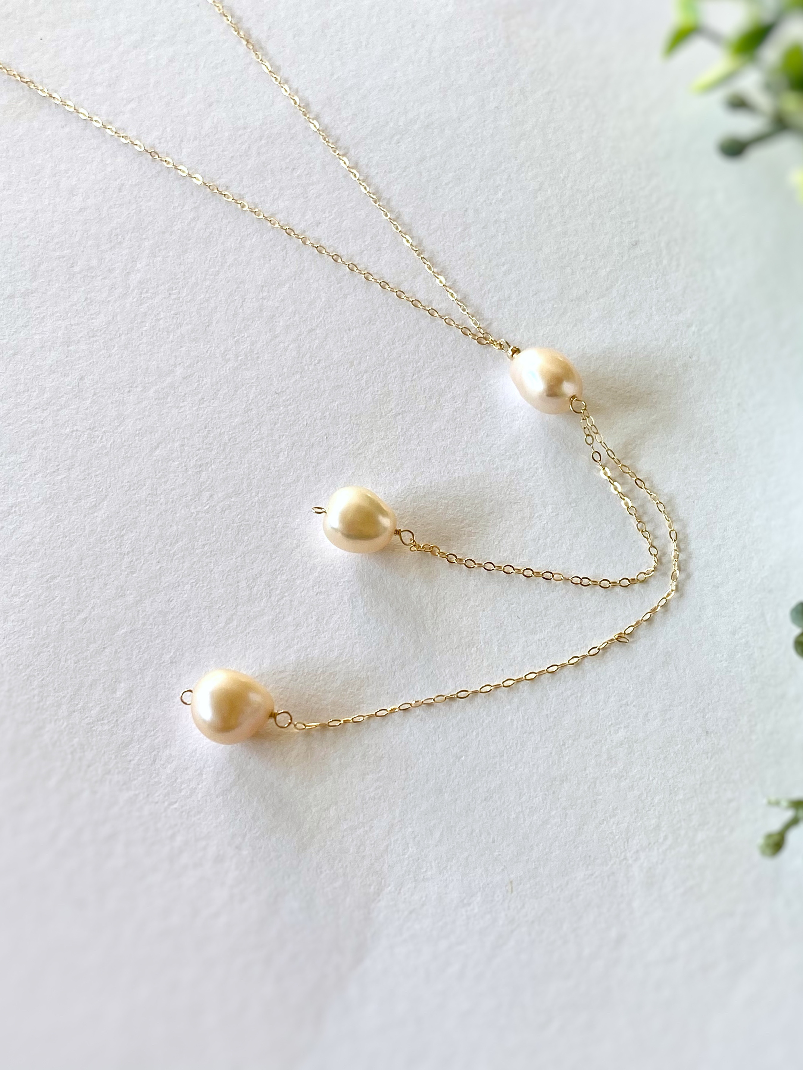 Luna 淡水パールのY字ネックレス 6月誕生石 14kgf 真珠 フラット バロック