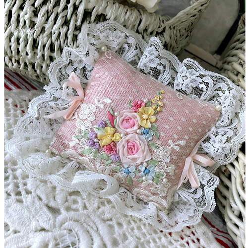 ハンドメイドのピンクッション♡2個セット/レースとリボン