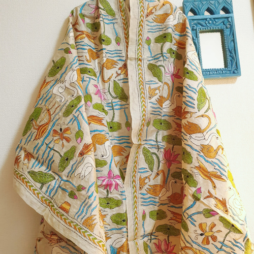 タッサーシルクストール　総刺繍　手刺繍　カンタ カンタ刺繍 プレミアムタッサーシルク大判ストール ハムサ ストール