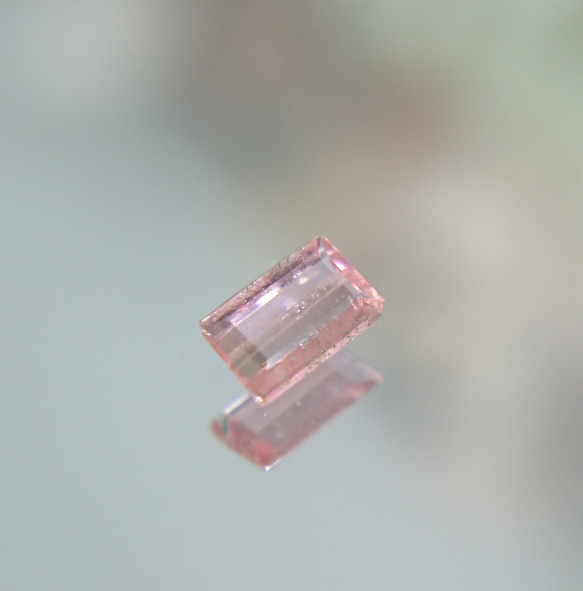 ヴェイリネナイト 0.1ct ⭐883 天然石 べるふぇKIRABOSHI希少石 取り寄 