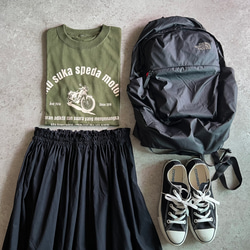 Cafe Style 是一款受歡迎的原創自行車 T 卹，採用成熟的配色方案。 第8張的照片