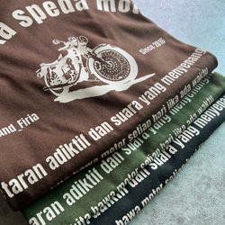 Cafe Style 是一款受歡迎的原創自行車 T 卹，採用成熟的配色方案。 第11張的照片