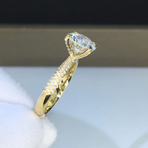 newデザイン】2カラット モアッサナイト ダイヤ リング K18YG 指輪  