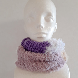 《小さめ！Sサイズのスヌード ふわもこ手編み》　軽くて暖かい肌に優しいウールの毛糸を使用　可愛く冬支度 5枚目の画像