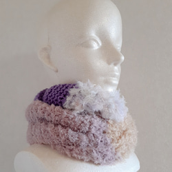 《小さめ！Sサイズのスヌード ふわもこ手編み》　軽くて暖かい肌に優しいウールの毛糸を使用　可愛く冬支度 4枚目の画像