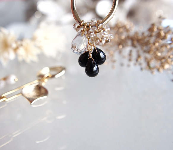 Ear cuff＊précieuses noires＊4way  ヨーロッパ製ファルファーレのイヤーカフ 2枚目の画像