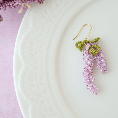 タティングレ―スのライラックピアス（イヤリング） ピアス（フック