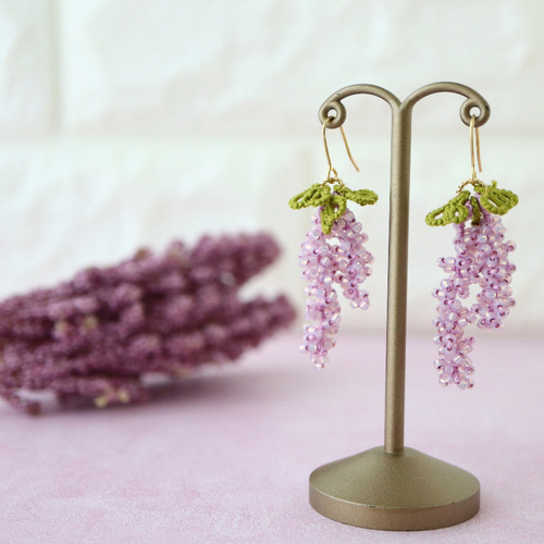 タティングレ―スのライラックピアス（イヤリング） ピアス（フック