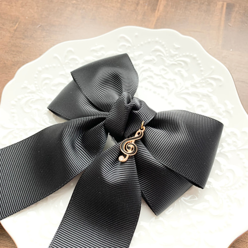 ブラックリボンヘアアクセサリー 76282cff1288e257638570ca588825