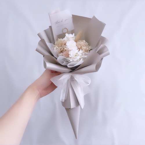 再販×2 ベージュ系 コーンブーケ ラッピングブーケ ドライフラワーと