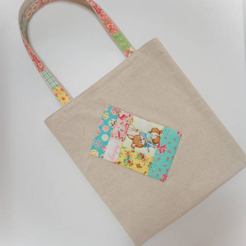 ブチ子。 パッチワークトートバッグ ポーチ お得なセット☆作成キット2点綿麻生成りうさぎ☆スマホポケット付きA4