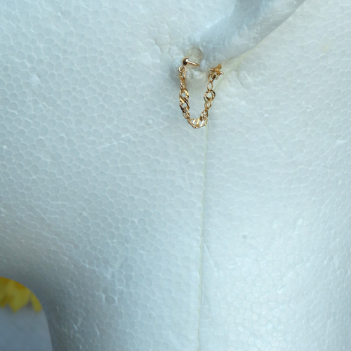 りゅう　k18ピアス　キラキラペタルチェーン　フープピアス k18キラキラペタルチェーンフープピアス k18ピアス 18金ピアス