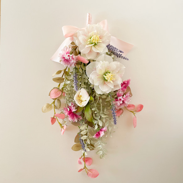 母の日 の 贈り物 ピンク系可愛い クリスマスローズ ラベンダー ユーカリ スワッグ アーティフィシャルフラワー 造花 1枚目の画像