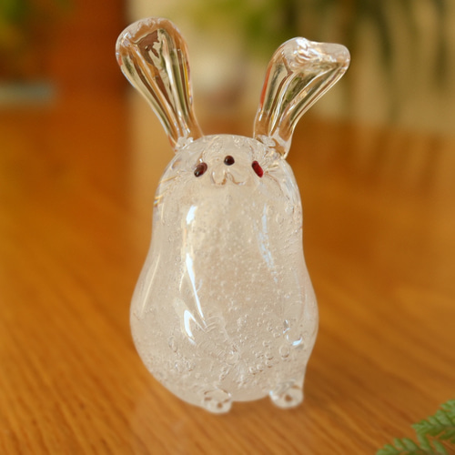 ガラスのぽってりうさぎ【受注生産】 その他置物 Glass Forest 茶々