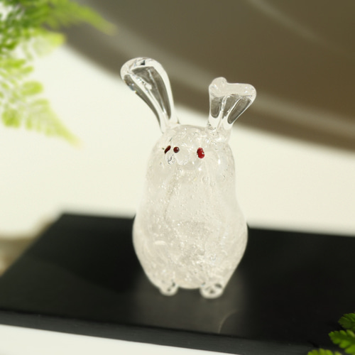 ガラスのぽってりうさぎ【受注生産】 その他置物 Glass Forest