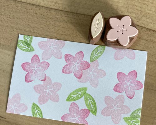 消しゴムはんこ No.54 ちびうさとお花 de8b0ac4df387d60ebacc251f9b56f