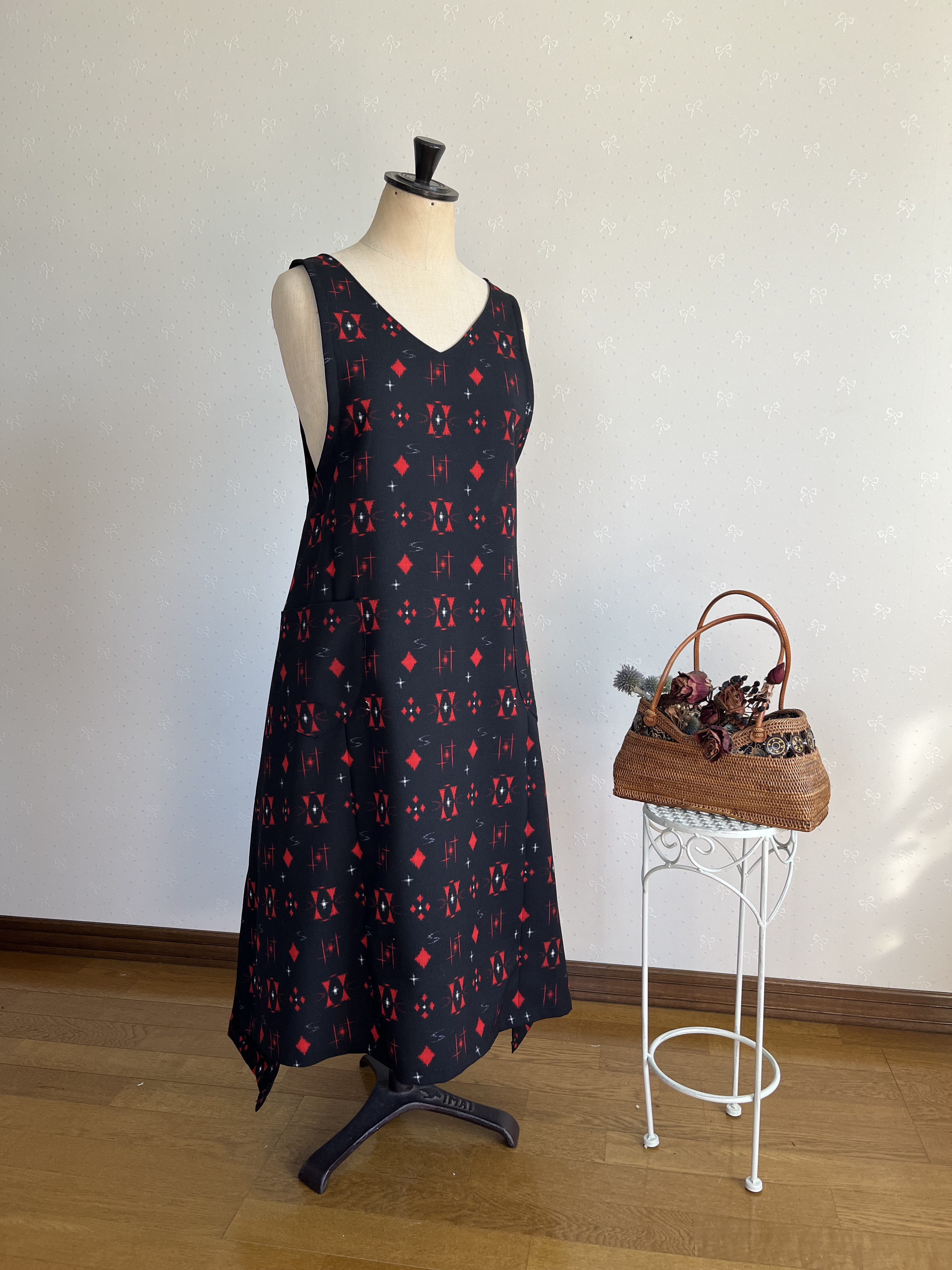 絣リメイク　絣からエプロンドレス 絣リメイク 絣からエプロンドレス