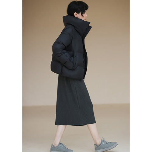 ショート丈❄️ブラックダウンジャケット♫ ZARA ブラック ダウンジャケット ショート丈 - メルカリ