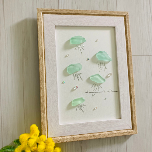 シーグラスアート 海の宝石 インテリア雑貨 北欧 アートパネル海月