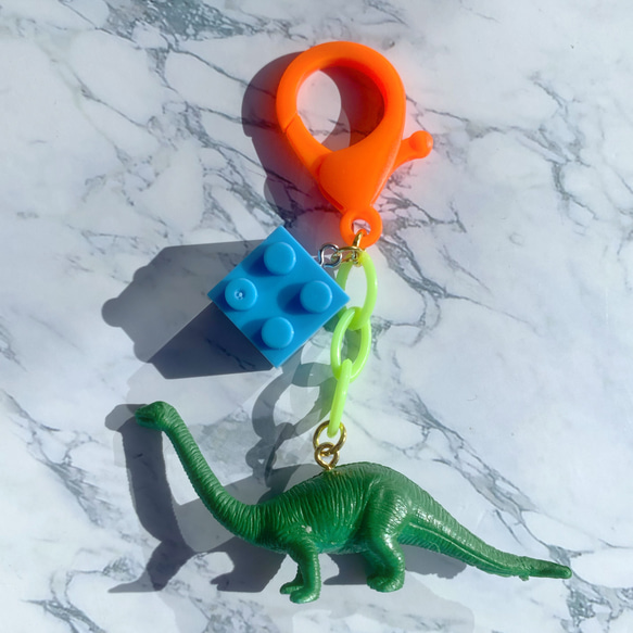 恐竜✭じゃらじゃらキーホルダー 雑貨・その他 la casetta 通販  