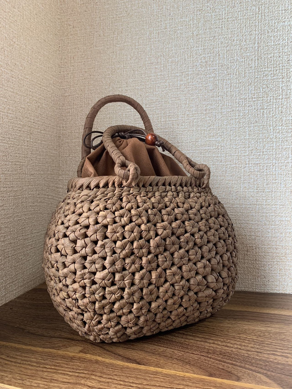 国産山葡萄　籠バッグ　花編み　巾着タイプ内布　丸い形 