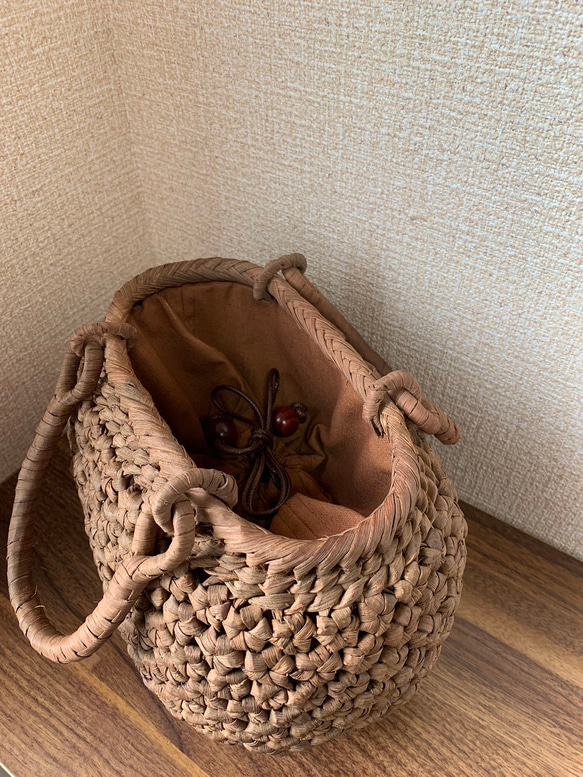 国産山葡萄　籠バッグ　花編み　巾着タイプ内布　丸い形 