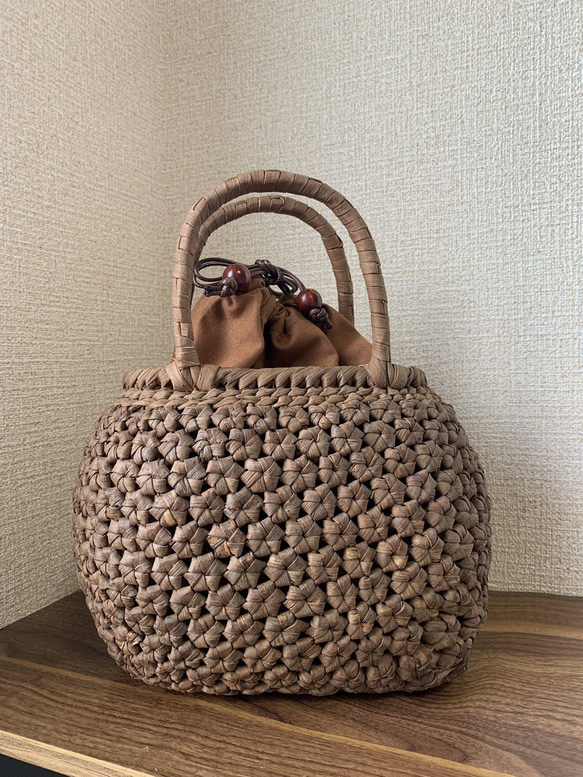 国産山葡萄　籠バッグ　花編み　巾着タイプ内布　丸い形 