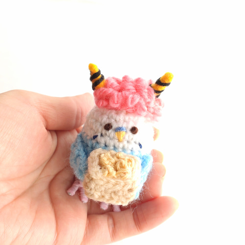 受注制作】セキセイインコのあみぐるみ節分のオニさんver. あみぐるみ