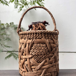 国産山葡萄 籠バッグ 内布付き 乱れ編み、花編み 巾着タイプ内布 丸い