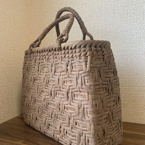 国産山葡萄 手作り 籠バッグ 亀甲編み 巾着タイプ内布 かごバッグ 伝統  