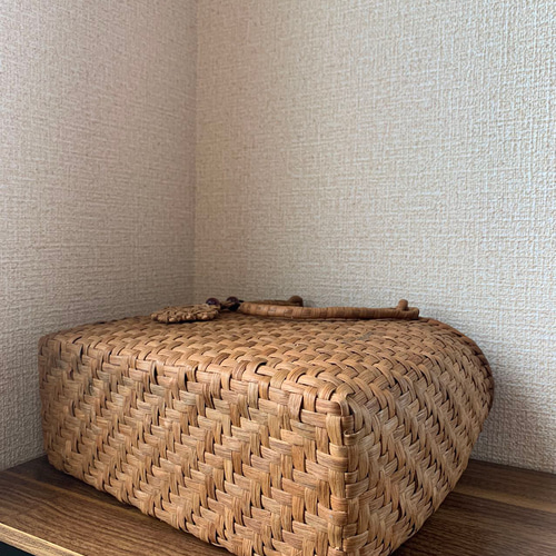 山葡萄かごバッグ 手作り 山葡萄籠バッグ 網代編み チャーム付き