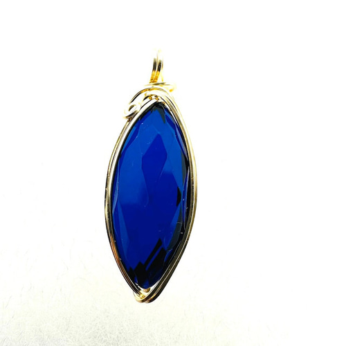 リトアニア染め サファイア・ブルー・アンバーのペンダントトップ