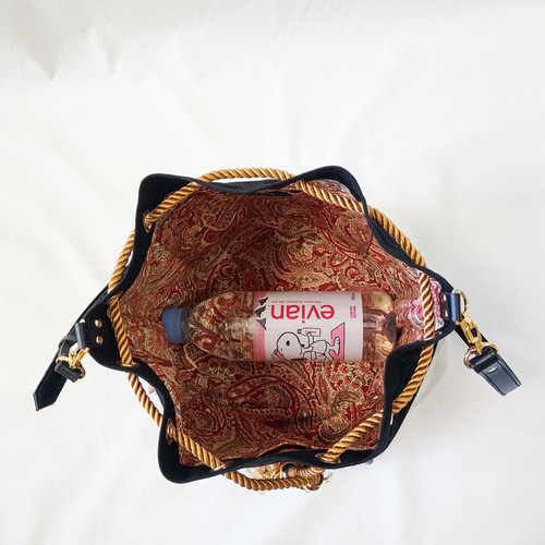 丸底ハトメ巾着ショルダーバッグ✤青×ピンク✤インド刺繍リボン