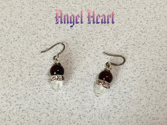 ～Angel　Heart～　天然石　ガーネット　フロスト水晶　のピアス 1枚目の画像