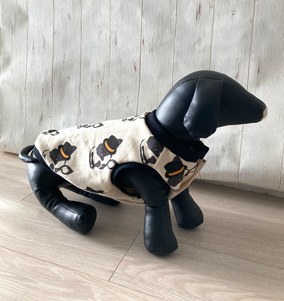 【再販】 犬服 ボストンテリア・フレブル柄 Mr.BT ❤︎ 秋冬 スウェットタンクトップ ドッグウェア　秋冬 1枚目の画像