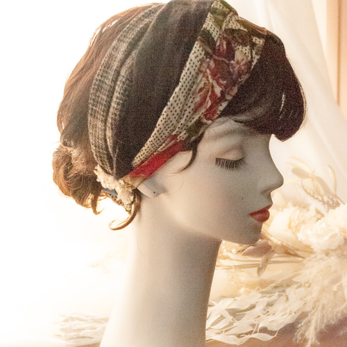 ビジュ付きクラシカルヴィンテージ調エクストラワイドボリュームヘア  