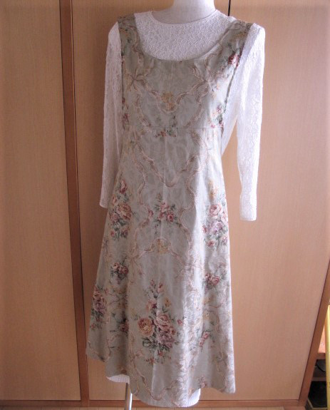 完成品☆エプロンワンピース☆アンティークグリーン