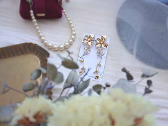 メタルフラワー×花びらチャームのブライダル2wayピアス/2wayイヤリング※アレルギー対応可(サージカルステンレス) 12枚目の画像