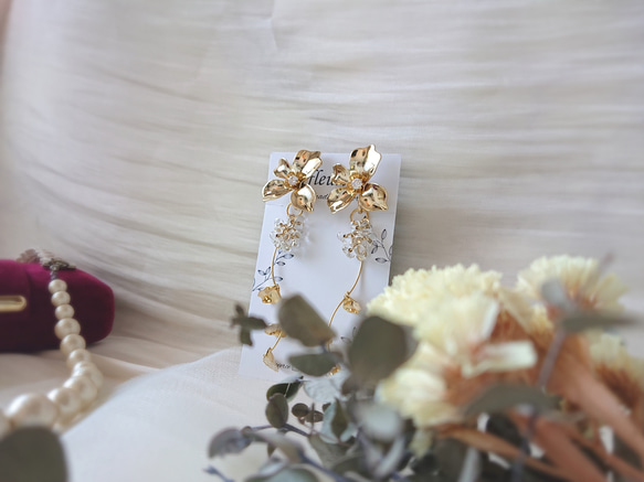 メタルフラワー×花びらチャームのブライダル2wayピアス/2wayイヤリング※アレルギー対応可(サージカルステンレス) 10枚目の画像