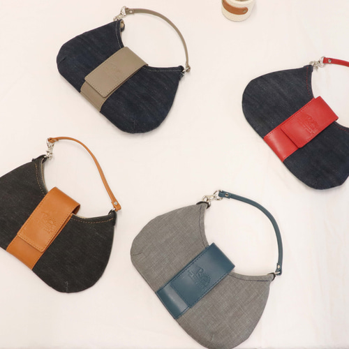 デニムリメイク【三日月型バッグ】ショルダーバッグ ハンドメイド No.11 デニムリメイク【三日月型バッグ】ショルダーバッグ
