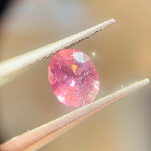 天然 パパラチアサファイア 非加熱 0.94ct ルース 宝石 その他 