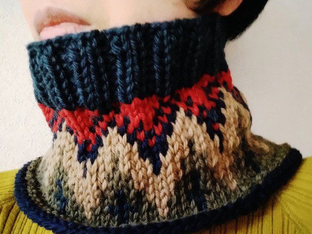 【受注制作】ざっくり編込み模様のネックウォーマー《クロス》