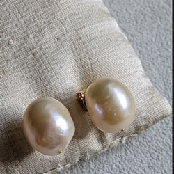 「ＲＥＮＫＡ」baroque pearl , pierces 1枚目の画像