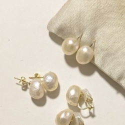 「ＲＥＮＫＡ」baroque pearl , earrings 2枚目の画像